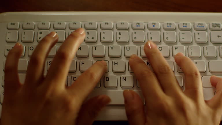 Effectively Using Keyboard 538 Effective Communication Email Stock Videos, Footage, & 4K Video ...