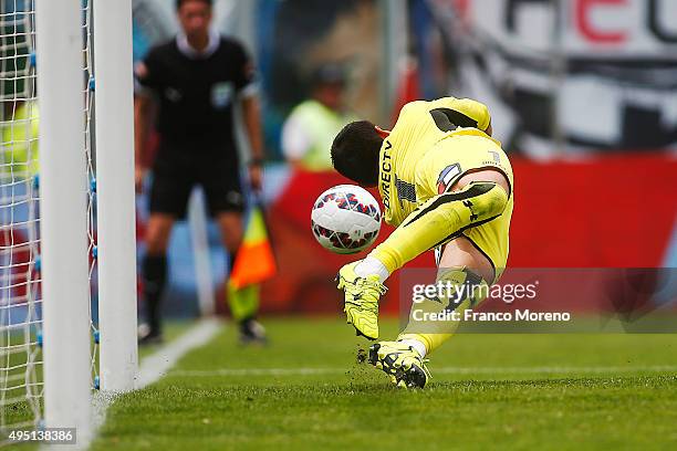 Justo Villar goalkeeper of Colo Colo stops a penalty during a match between U de Chile and Colo Colo as part of 11 round of Torneo Apertura 2015 at...