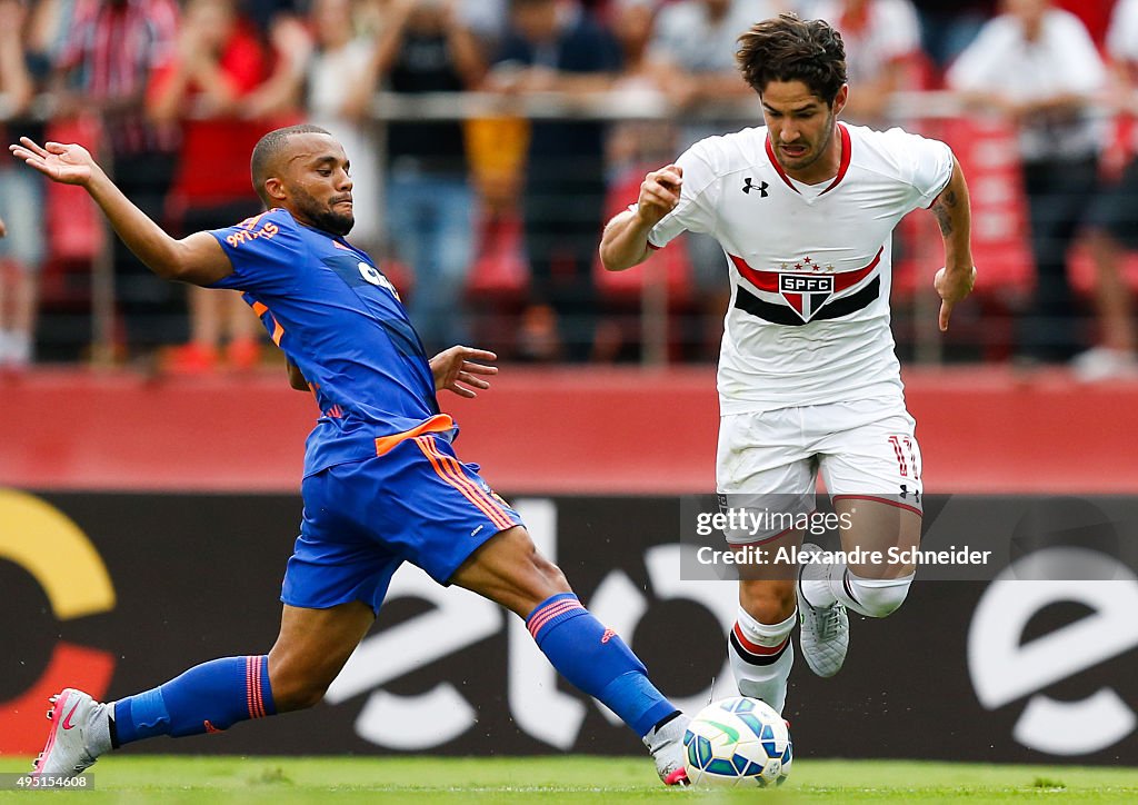 Sao Paulo v Sport Recife - Brasileirao Series A 2015