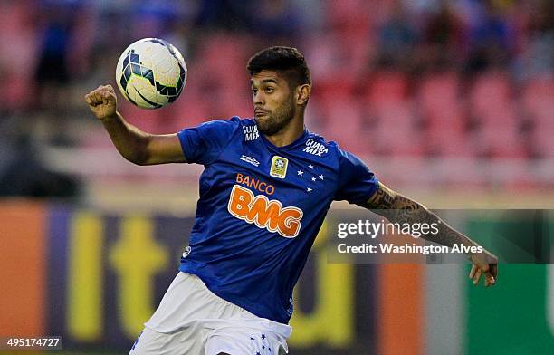 Luan of Cruzeiro in action during a match between Cruzeiro and Flamengo as part of Brasileirao Series A 2014 at Parque do Sabia Stadium on June 1,...