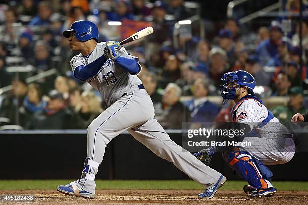 Salvador Perez of the Kansas City Royals hits an RBI single in the eighth inning against the New York Mets during Game 4 of the 2015 World Series at...