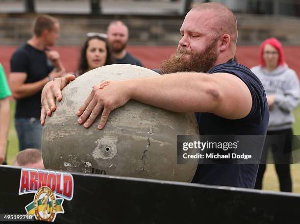 Australian Rack Man Australian Strongman Photos and Premium High Res Pictures - Getty Images
