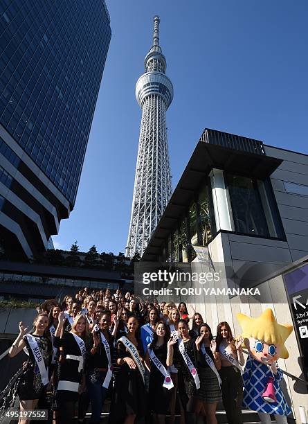List Of Tallest Freestanding Structures In The World Stockfoto s En list-of-tallest-freestanding-structures-in-the-world-stockfoto-s-en