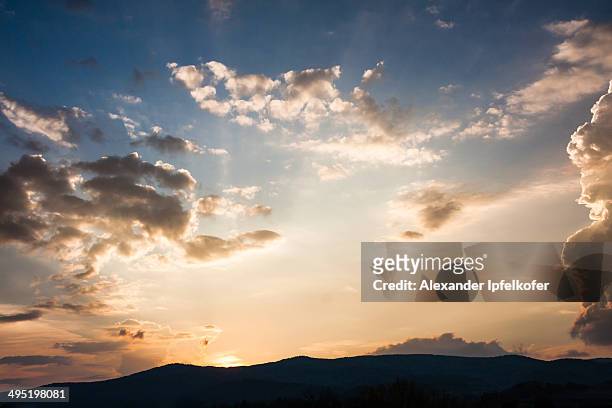 silhouette of bavarian mountains at sunset - furth im wald stockfoto's en -beelden