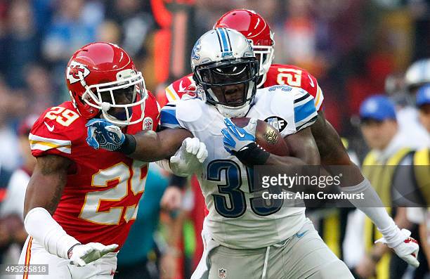 Joique Bell of Detroit Lions carries the ball during the NFL game between Kansas City Chiefs and Detroit Lions at Wembley Stadium on November 01,...