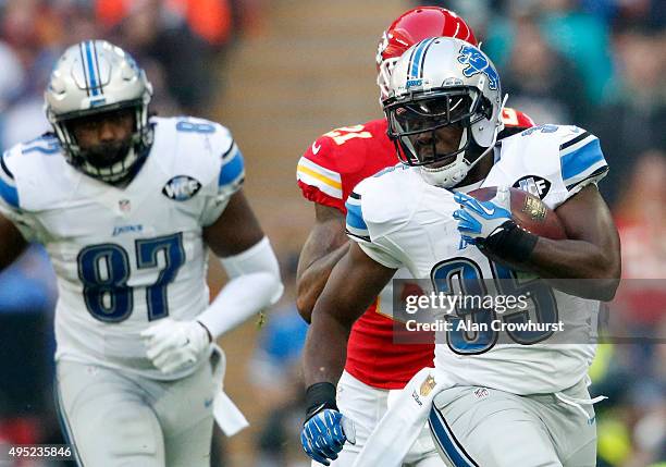 Joique Bell of Detroit Lions runs with the ball during the NFL game between Kansas City Chiefs and Detroit Lions at Wembley Stadium on November 01,...