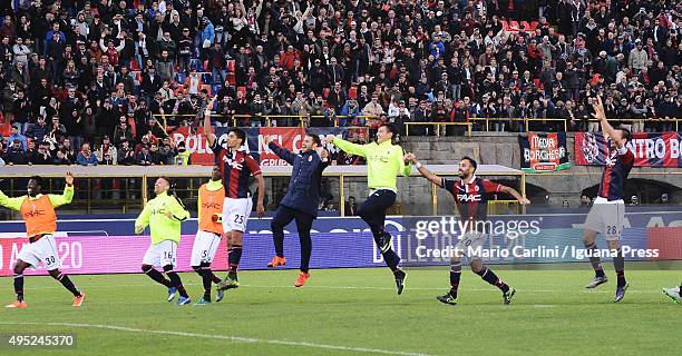 Players of Bologna FC celebrate at the end of the Serie A match between Bologna FC and Atalanta BC at Stadio Renato Dall'Ara on November 1, 2015 in...