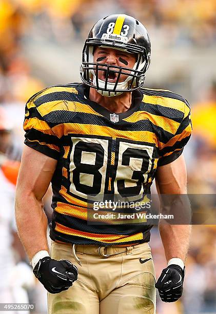 Heath Miller of the Pittsburgh Steelers celebrates a gain during the 3rd quarter of the game agaisnt the Cincinnati Bengals at Heinz Field on...