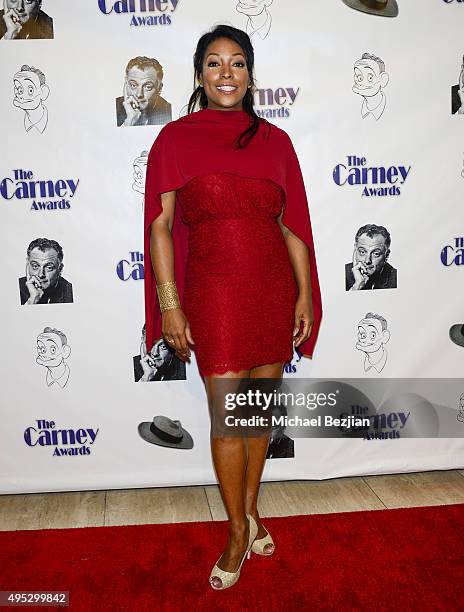 Kellita Smith arrives at Carney Awards Honors Character Actors at The Paley Center for Media on November 1, 2015 in Beverly Hills, California.