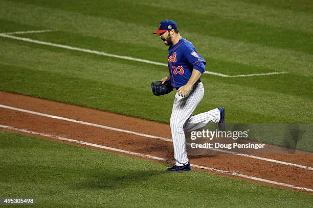 Matt Harvey of the New York Mets takes the field in the ninth inning against the Kansas City Royals during Game Five of the 2015 World Series at Citi...