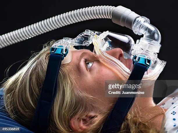 apnea medical test - anesthesia mask stock-fotos und bilder