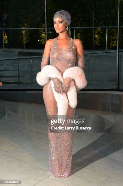 Rihanna attends the 2014 CFDA fashion awards at Alice Tully Hall, Lincoln Center on June 2, 2014 in New York City.