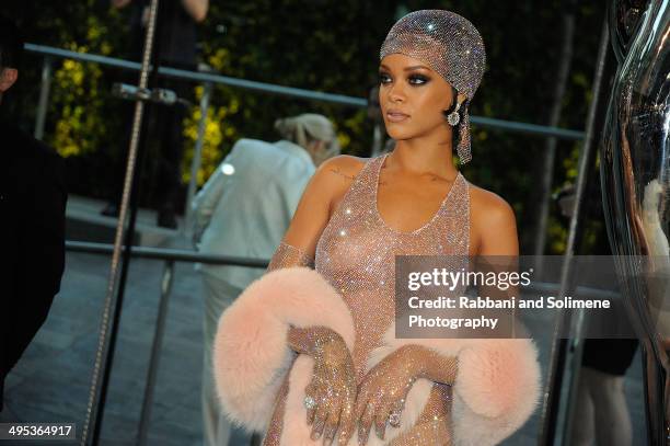 Rihanna attends the CFDA Awards at Alice Tully Hall, Lincoln Center on June 2, 2014 in New York City.