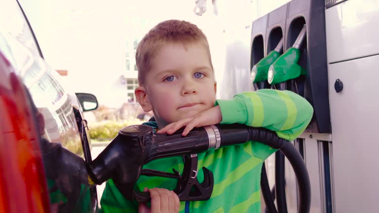 Kid Using Fast Gas 234 Kids Gas Station Stock Videos, Footage, & 4K Video Clips - Getty Images