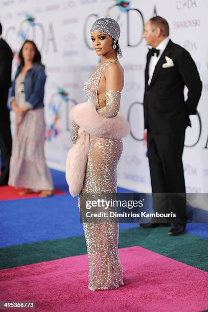 Rihanna attends the 2014 CFDA fashion awards at Alice Tully Hall, Lincoln Center on June 2, 2014 in New York City.