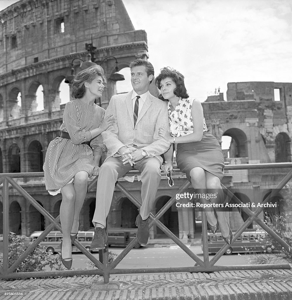 Roger Moore with Giorgia Moll and Luisa Mattioli in Rome