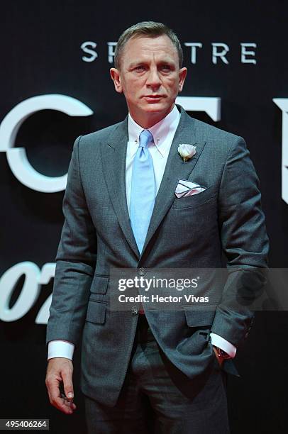 Daniel Craig attends the red carpet of the 'Spectre' film Premiere at Auditorio Nacional on November 02, 2015 in Mexico City, Mexico.