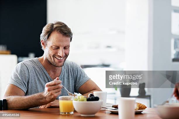 enjoying a slow morning at home - healthy eating stock pictures, royalty-free photos & images