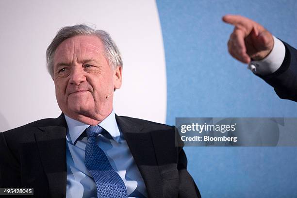 Mike Rakes Mike Rake Photos and Premium High Res Pictures - Getty Images
