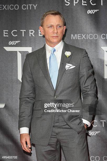 Actor Daniel Craig attends the "Spectre" Mexico City premiere at Auditorio Nacional on November 2, 2015 in Mexico City, Mexico.