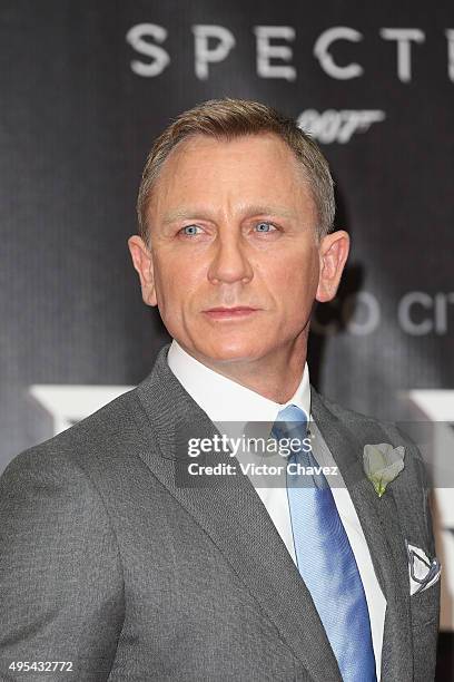 Actor Daniel Craig attends the "Spectre" Mexico City premiere at Auditorio Nacional on November 2, 2015 in Mexico City, Mexico.