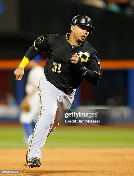 Jose Tabata of the Pittsburgh Pirates in action against the New York Mets at Citi Field on May 27, 2014 in the Flushing neighborhood of the Queens...