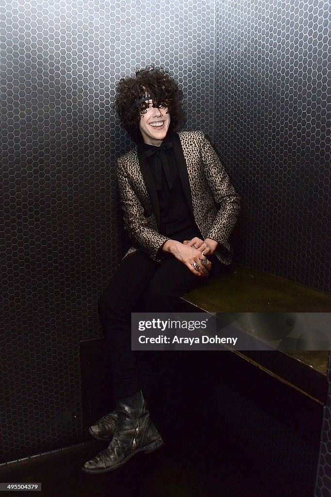 Singer Laura Pergolizzi aka 'LP' poses for a photo shoot at her... News ...