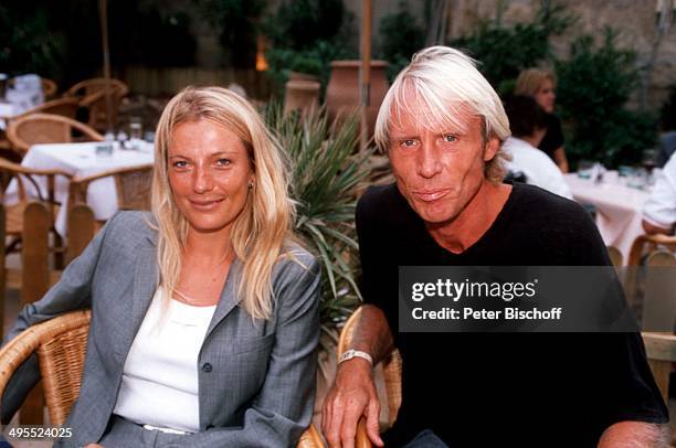 Carlo Thränhardt und Freundin Constanze Linge bei Tennisturnier "Mallorca Open" am , Stierkampfarena in Palma de Mallorca auf Mallorca, Spanien.