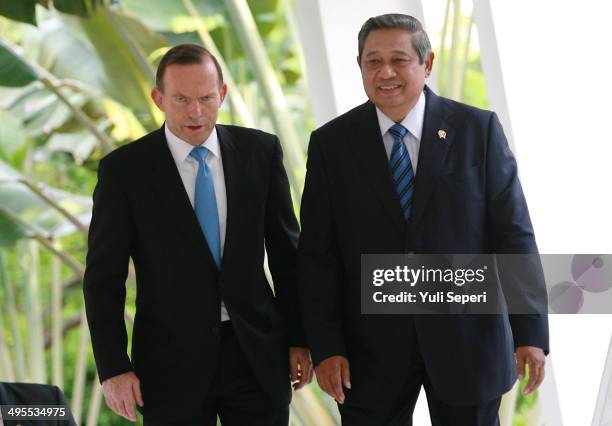 Australian Prime Minister, Tony Abbott, attends a meeting with Indonesia President, Susilo Bambang Yudhoyono, on June 4, 2014 in Batam, Indonesia....