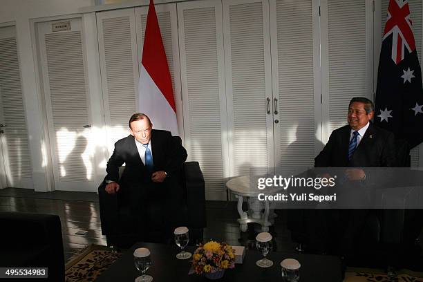 Australian Prime Minister, Tony Abbott, attends a meeting with Indonesia President, Susilo Bambang Yudhoyono, on June 4, 2014 in Batam, Indonesia....