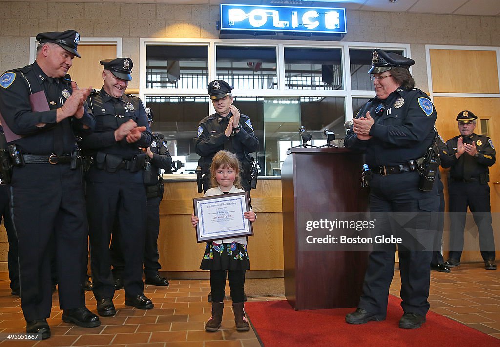 3-Year-Old Given Award For Saving Mother's Life