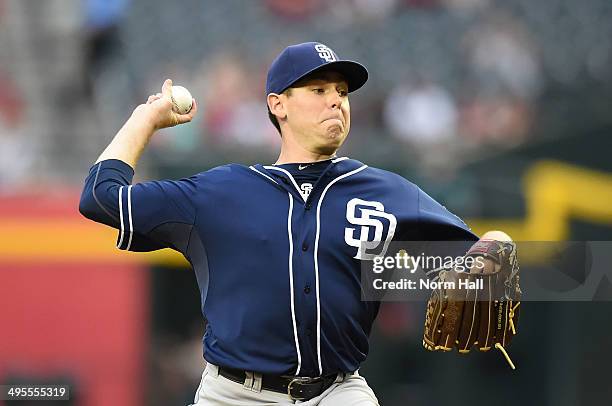 Tim Stauffer of the San Diego Padres delivers a pitch against the Arizona Diamondbacks at Chase Field on May 28, 2014 in Phoenix, Arizona.