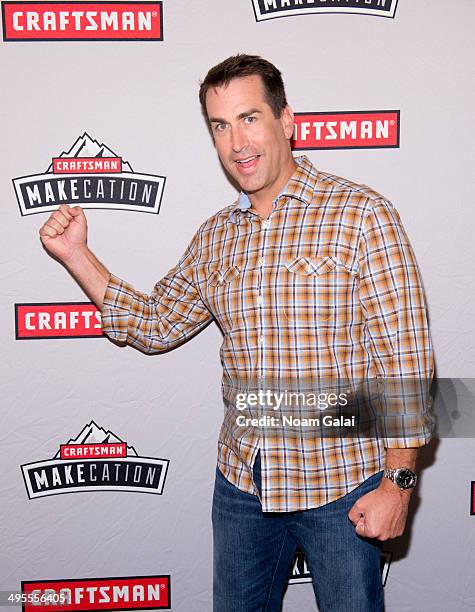 Actor Robert Riggle Nat Sherman Townhouse Photos and Premium High Res Pictures - Getty Images