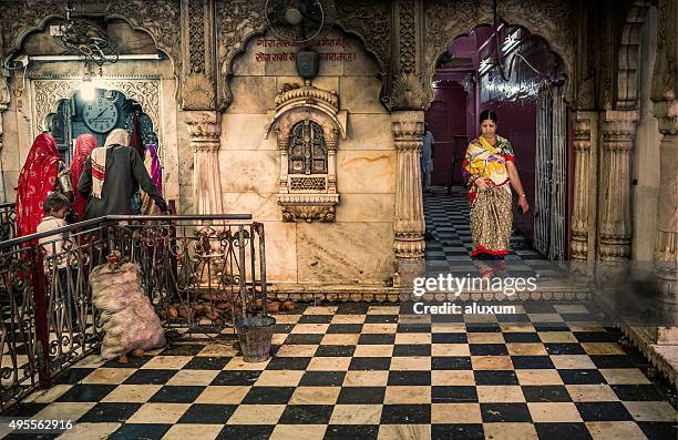 karni mata tempel deshnoke rajasthan, indien - bikaner stock-fotos und bilder