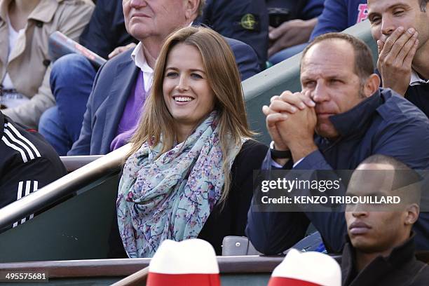 Girlfriend of Great Britain's Andy Murray, Kim Sears, attends the French tennis Open quarter final match between Andy Murray and France's Gael...