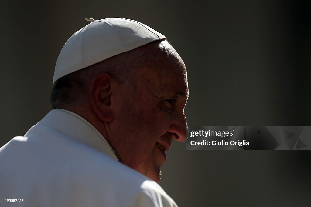 Pope Francis Holds His Weekly Audience