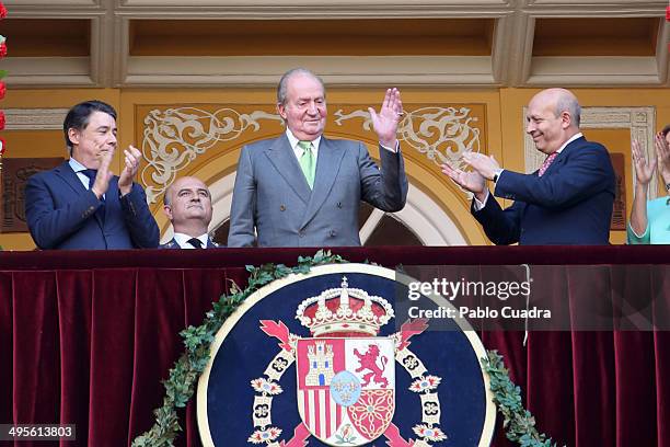 Ignacio Gonzalez, Nicolas Murga Mendoza, King Juan Carlos of Spain and spanish culture minister Jose Ignacio Wert attend Bullfights at 'Las Ventas'...