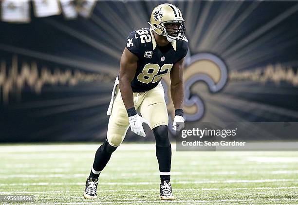 Benjamin Watson of the New Orleans Saints lines up against the New York Giants during their game at the Mercedes-Benz Superdome on November 1, 2015...