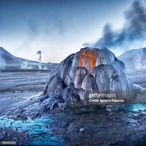 tatio geysers at sunrise, atacama desert - geysir stock-fotos und bilder