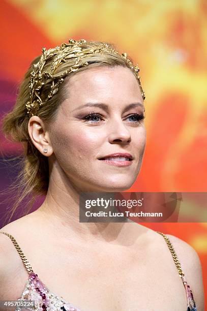 Elizabeth Banks attends the world premiere of the film 'The Hunger Games: Mockingjay - Part 2' at CineStar on November 4, 2015 in Berlin, Germany.