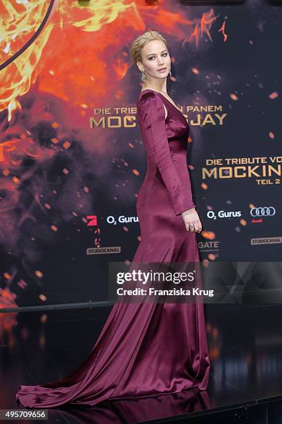 Jennifer Lawrence attends "The Hunger Games: Mockingjay - Part 2" world premiere on November 04, 2015 in Berlin, Germany.