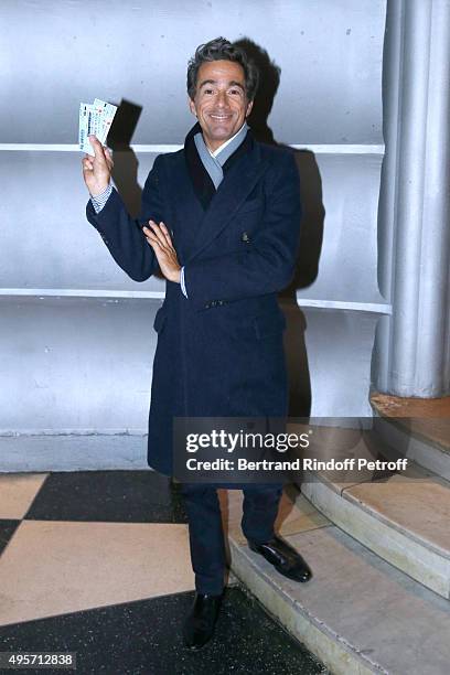 Vincent Darre attends Singer Arielle Dombasle performs at La Cigale on November 4, 2015 in Paris, France.