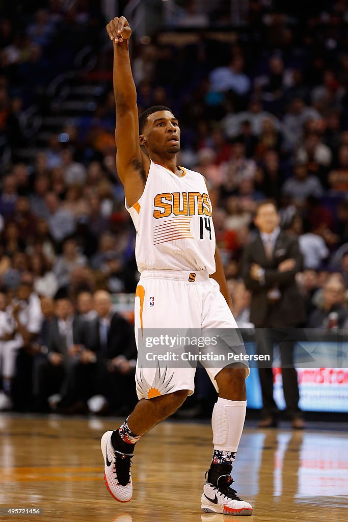 Sacramento Kings v Phoenix Suns