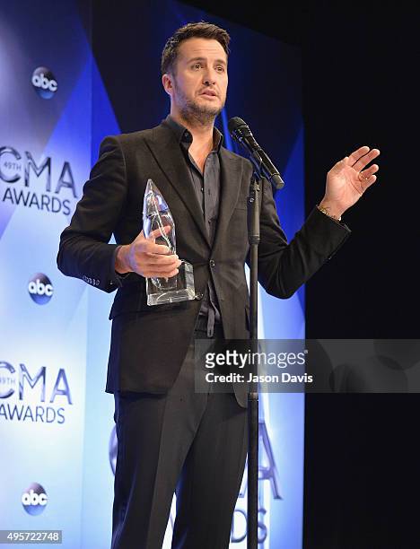 Entertainer of the Year winner Luke Bryan speaks in the press room during the 49th annual CMA Awards at the Bridgestone Arena on November 4, 2015 in...