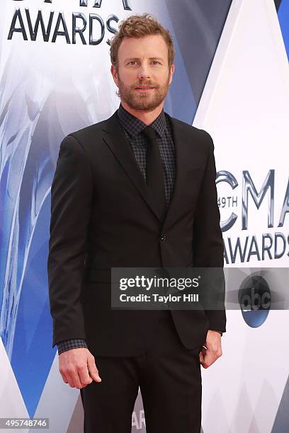 Dierks Bentley attends the 49th annual CMA Awards at the Bridgestone Arena on November 4, 2015 in Nashville, Tennessee.