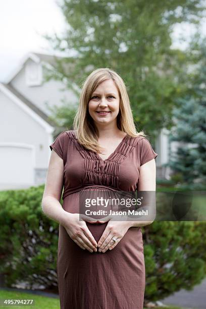 pregnancy - week 39 - billings bildbanksfoton och bilder