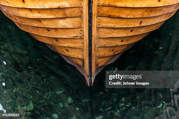 close-up of wooden boat, sweden - grebbestad stockfoto's en -beelden