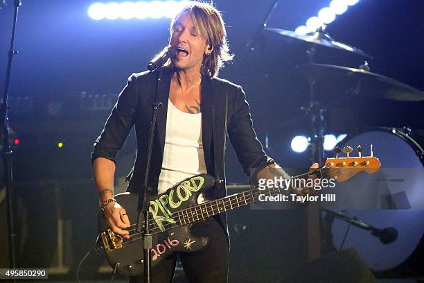Keith Urban performs during the 49th annual CMA Awards at the Bridgestone Arena on November 4, 2015 in Nashville, Tennessee.