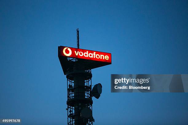 Vodafone Group Plc Logos And Stores Photos and Premium High Res