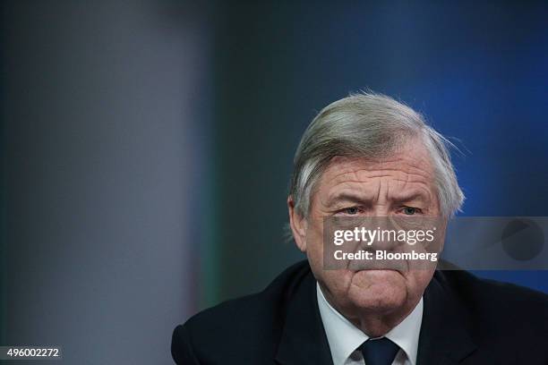 Mike Rakes Mike Rake Photos and Premium High Res Pictures - Getty Images